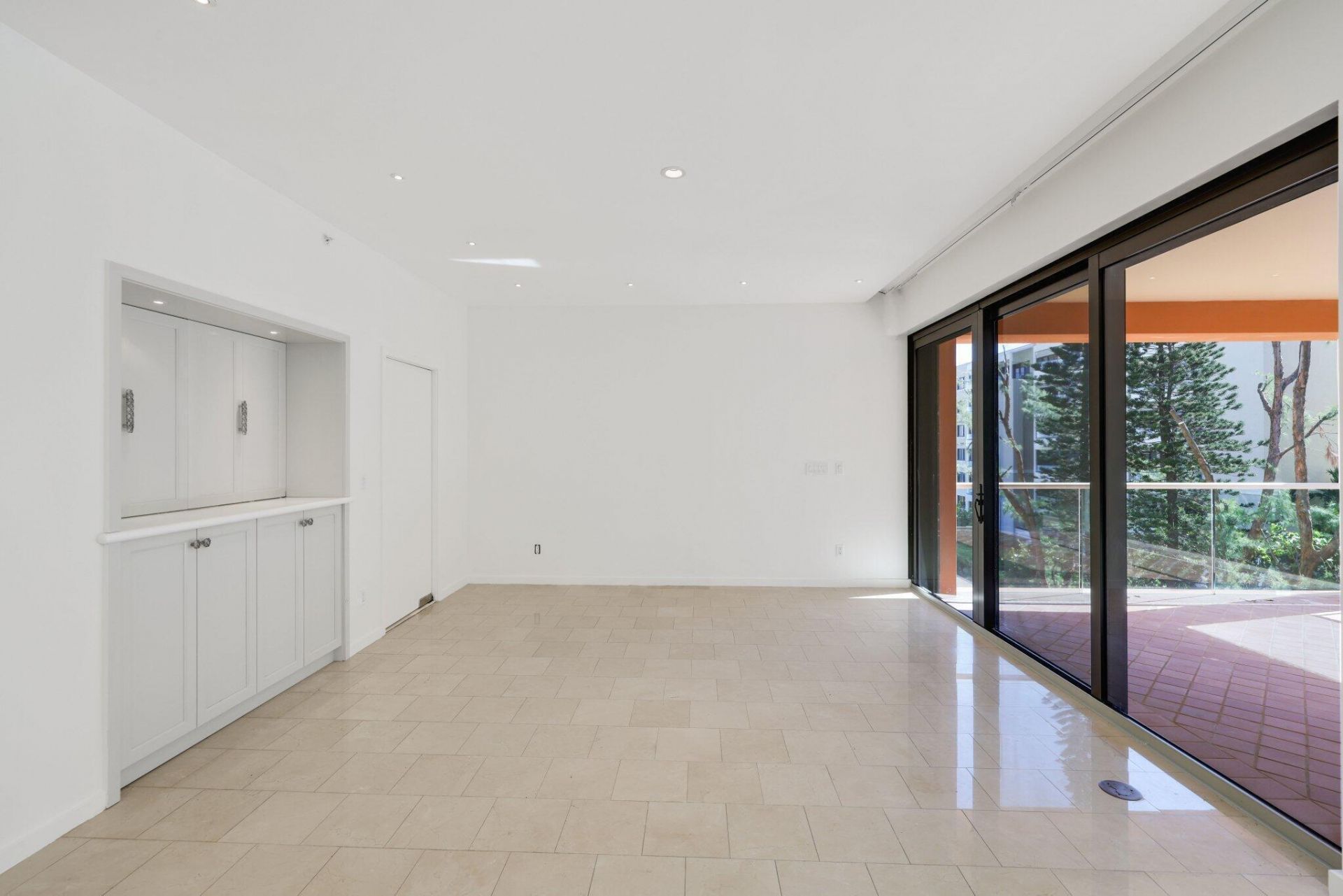 2 N Breakers Row, Unit S32, Palm Beach, FL 33480 Photo