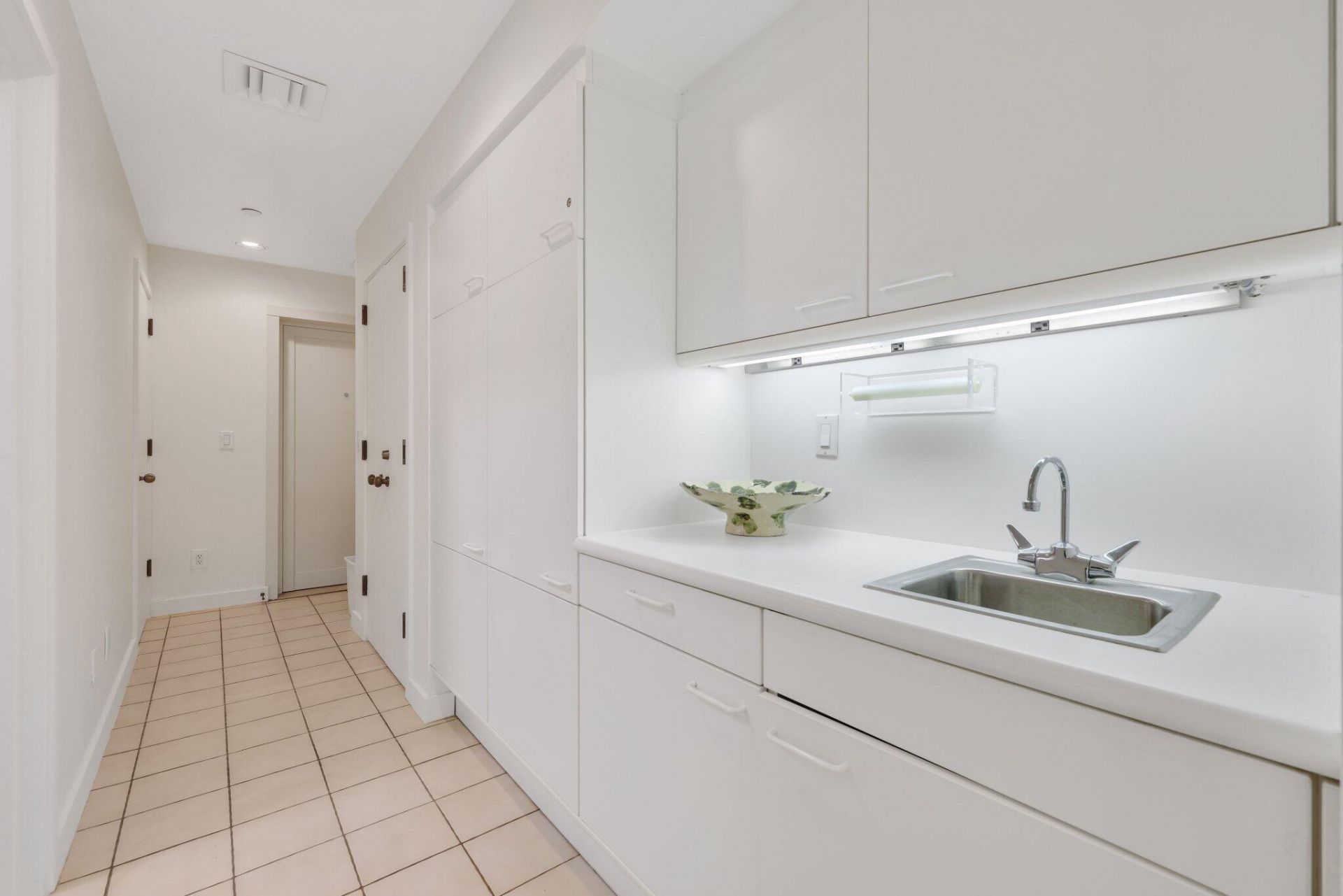 2 N Breakers Row, Unit S32, Palm Beach, FL 33480 Photo