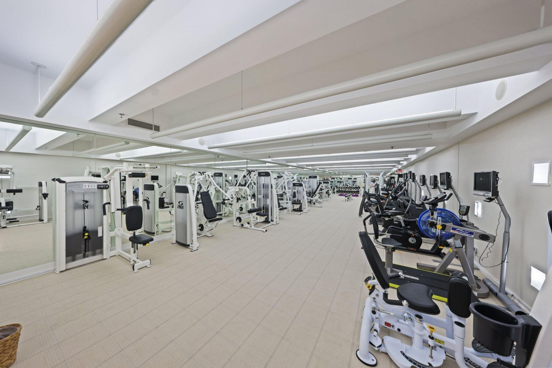 2 N Breakers Row, Unit S32, Palm Beach, FL 33480 Photo