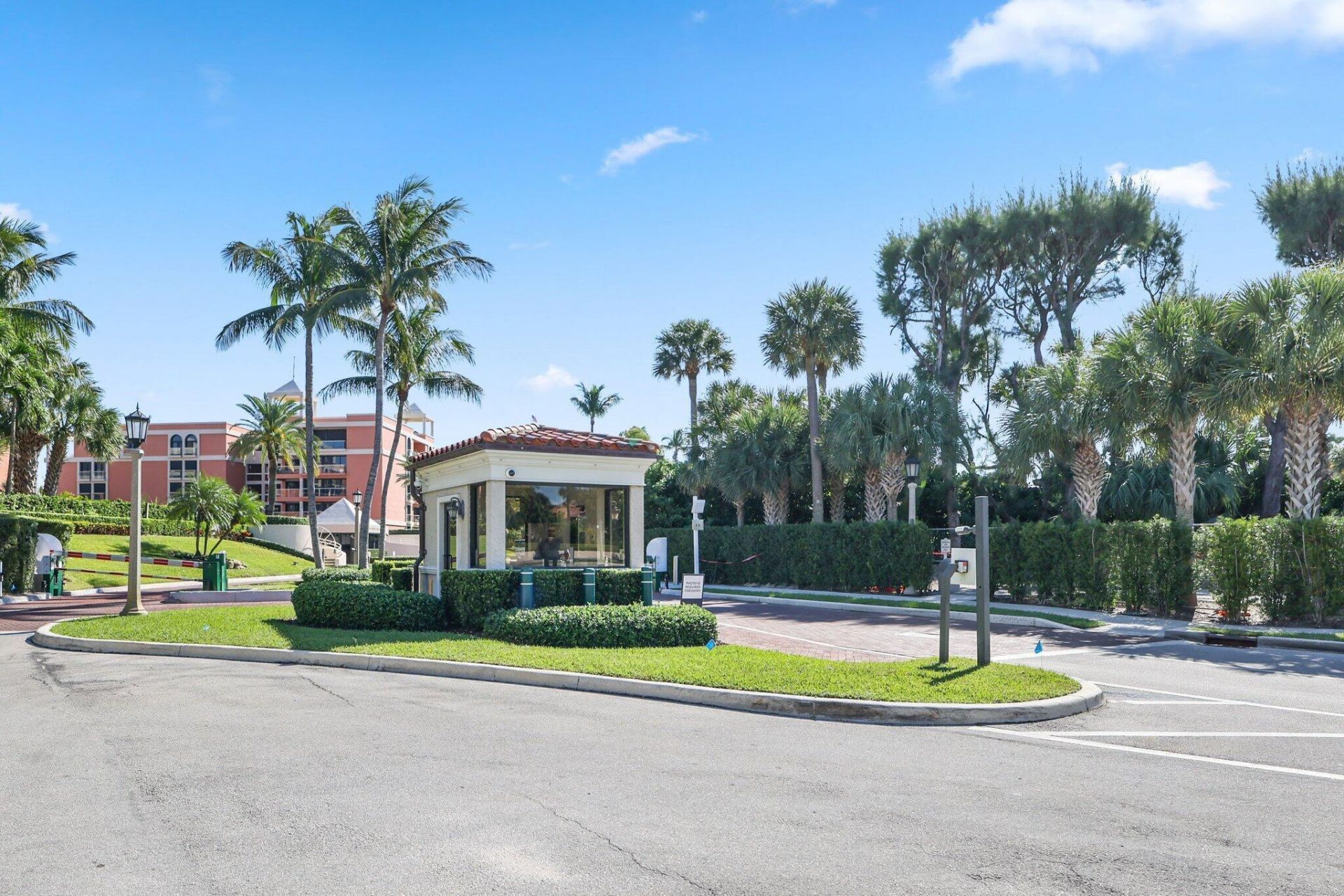2 N Breakers Row, Unit S32, Palm Beach, FL 33480 Photo