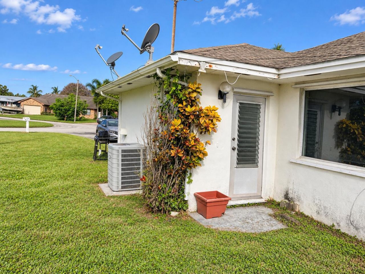 411 SE Sunnydale Lane, Port Saint Lucie, FL 34983 Photo