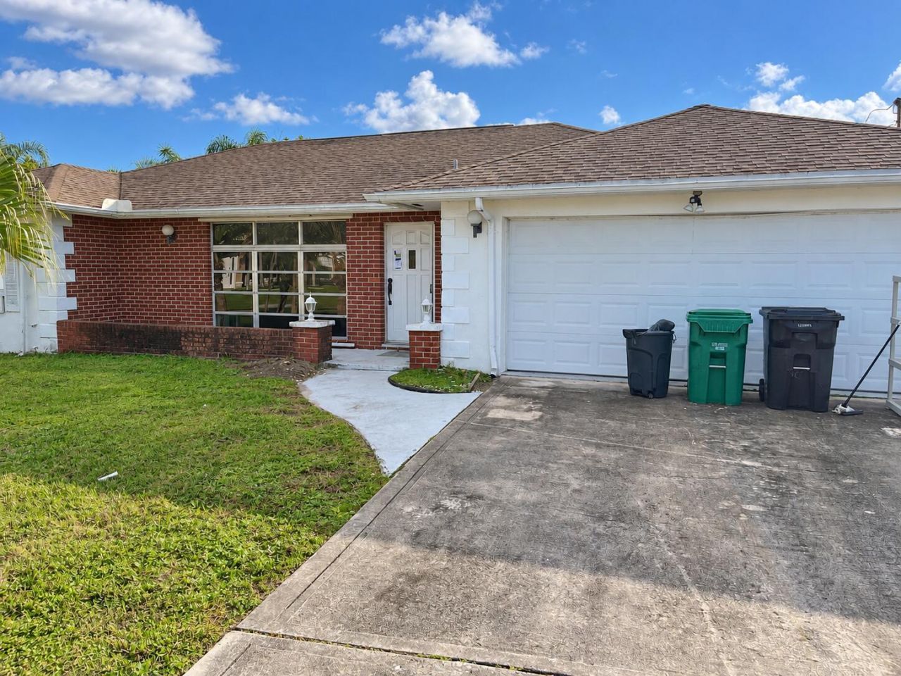 411 SE Sunnydale Lane, Port Saint Lucie, FL 34983 Photo