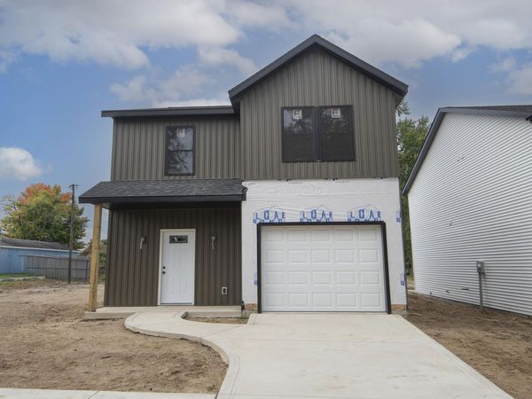 1525 El Reno St, Elkhart, IN 46516