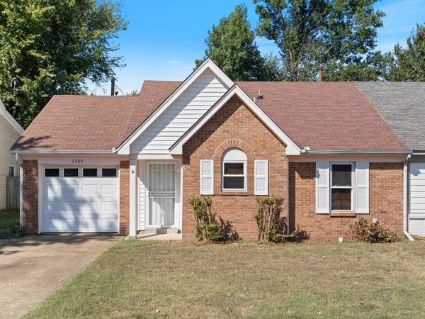2289 HOMETOWN DR, Memphis, TN 38133