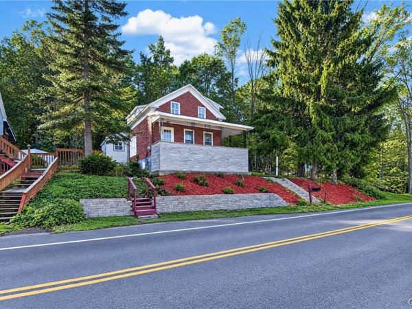 5539 Valley Rd , Oriskany, NY 13424