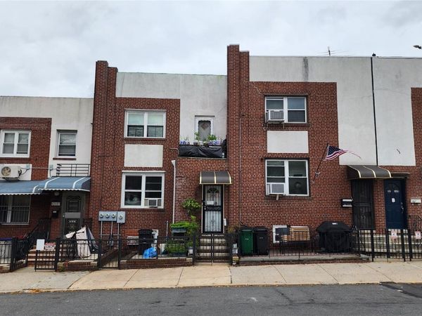 52111 79th Street, Elmhurst, NY 11373