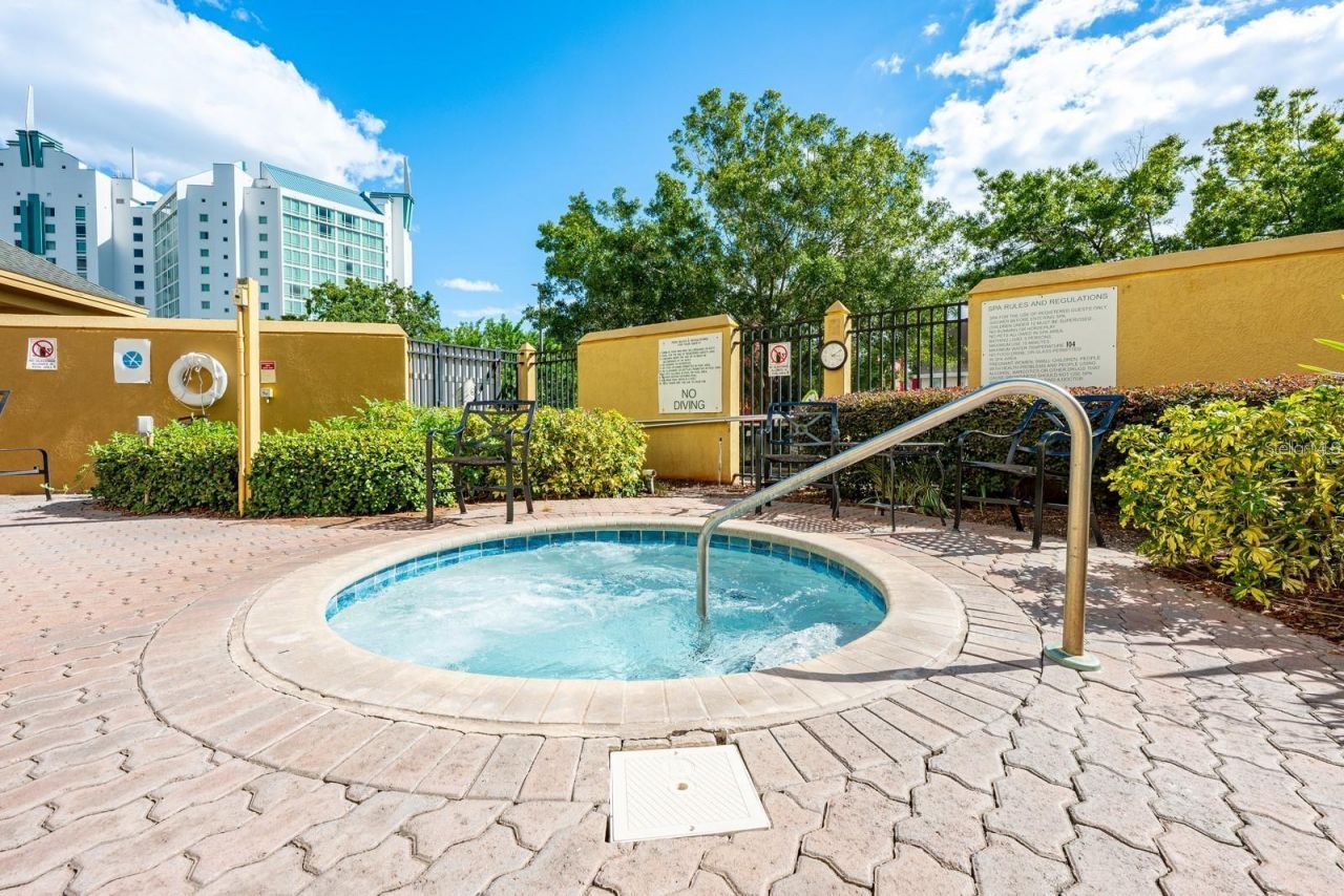 7601 Canada Avenue , Unit 419, Orlando, FL 32819 Photo