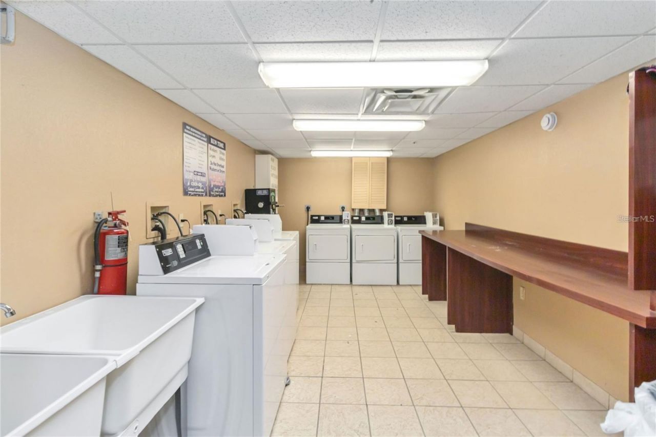 7601 Canada Avenue , Unit 419, Orlando, FL 32819 Photo
