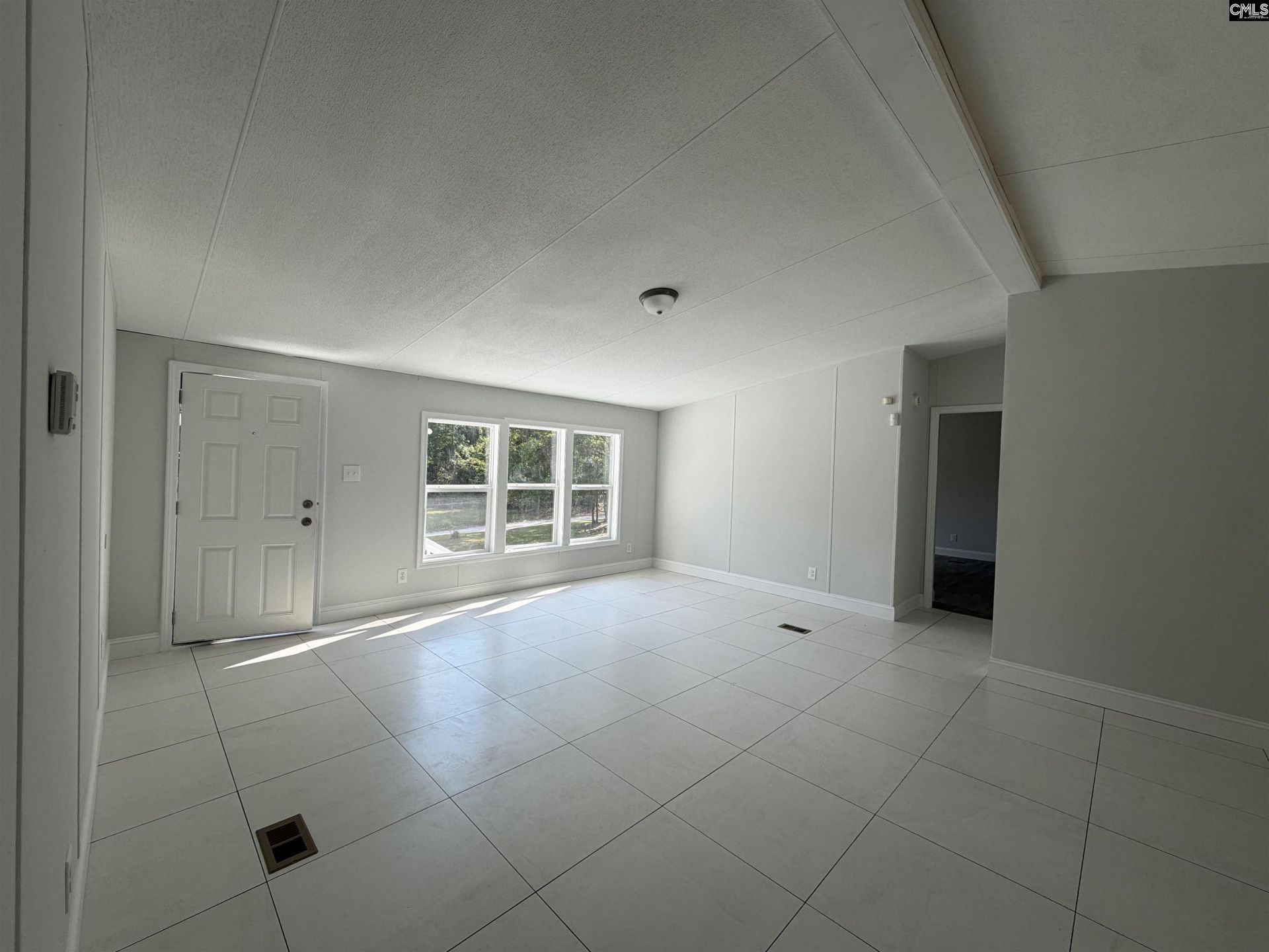 19 Wayside Lane Photo 10