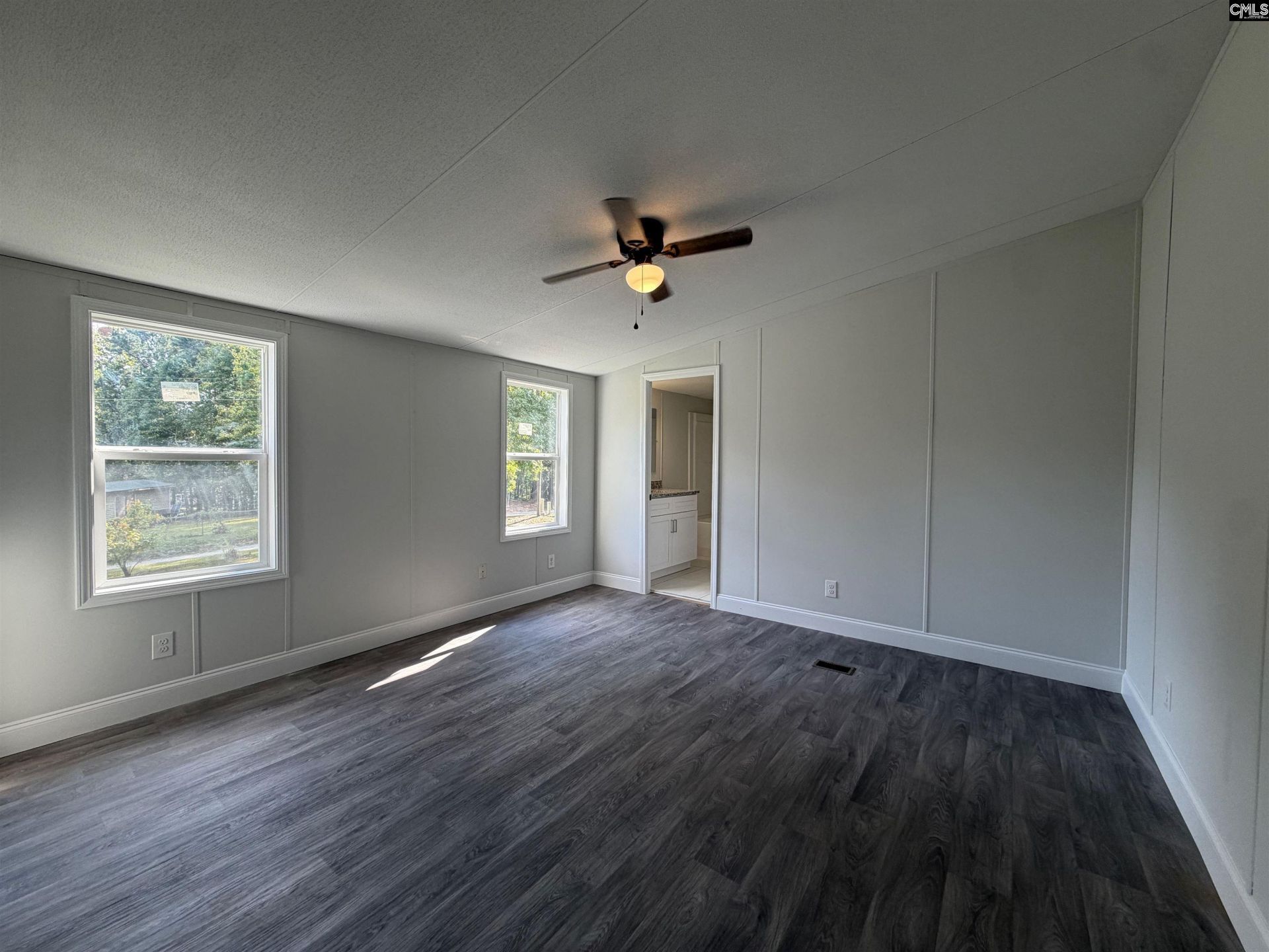 19 Wayside Lane Photo 12