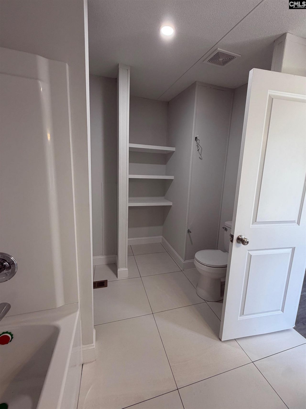 19 Wayside Lane Photo 16