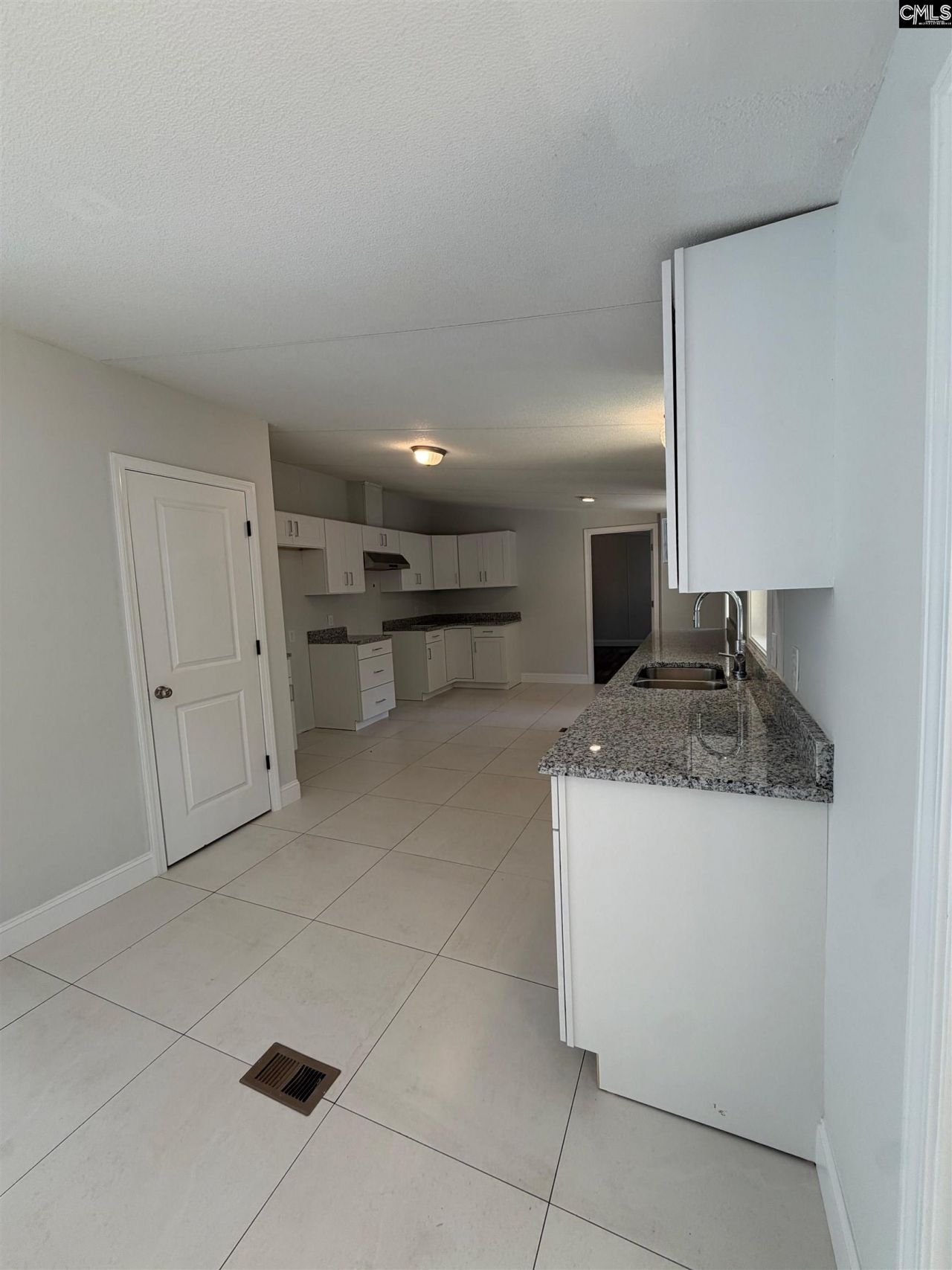 19 Wayside Lane Photo 18