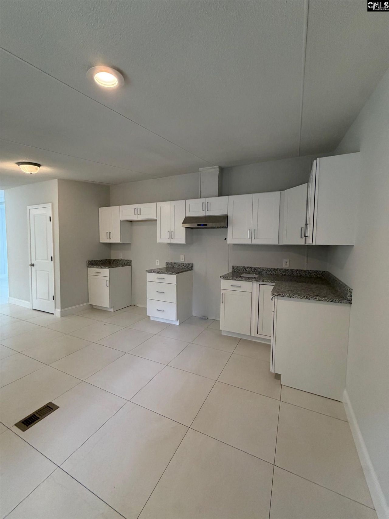 19 Wayside Lane Photo 24