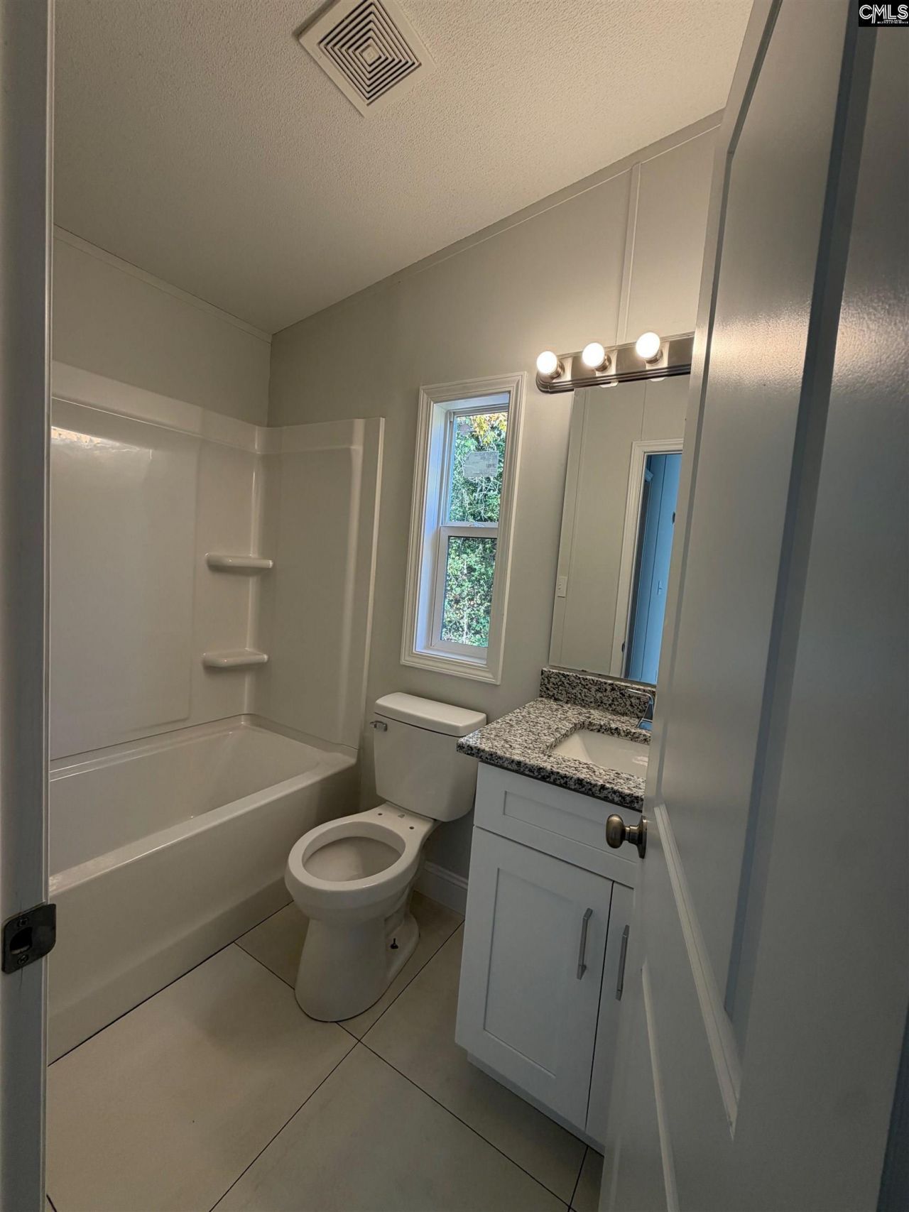 19 Wayside Lane Photo 33