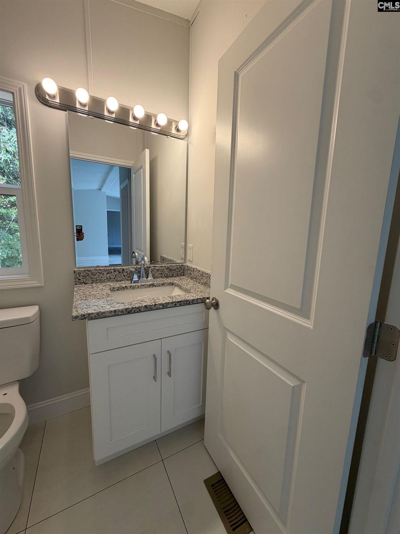 19 Wayside Lane Photo 34