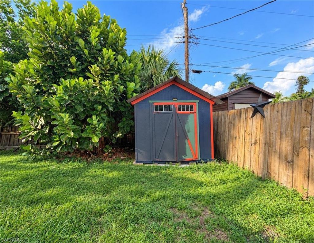 1447 Byron Rd , Fort Myers, FL 33919 Photo