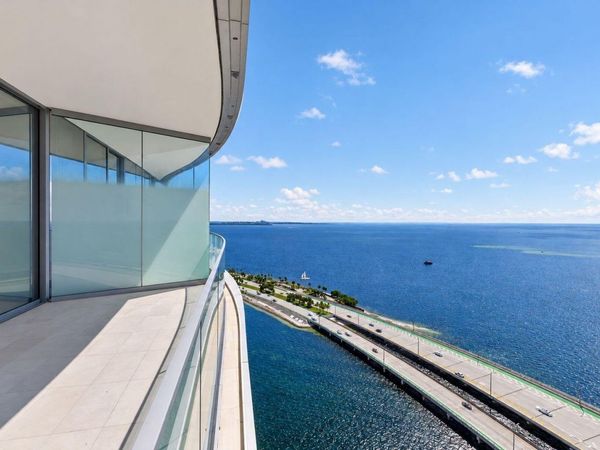 175 SE 25TH Road, Unit 2303, Miami, FL 33129