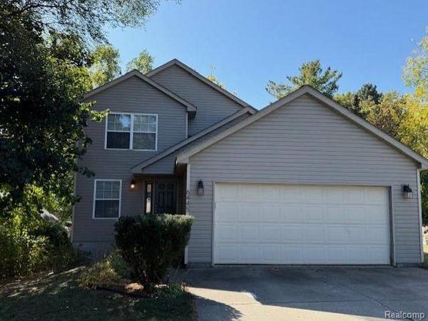 6445 Hatchery Road , Waterford Township, Mi 48329