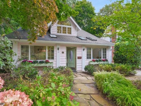 15 Patton Pl, Montclair, NJ 07043