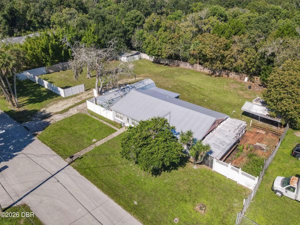 1014 W Samms Avenue, Port Orange, FL 32129
