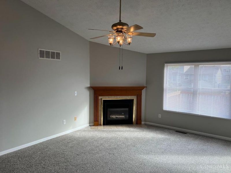 933 Autumn Court, Trenton, OH 45067 Photo 2