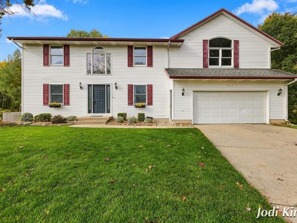 5491 Pleasant Valley Court SW, Wyoming, MI 49418
