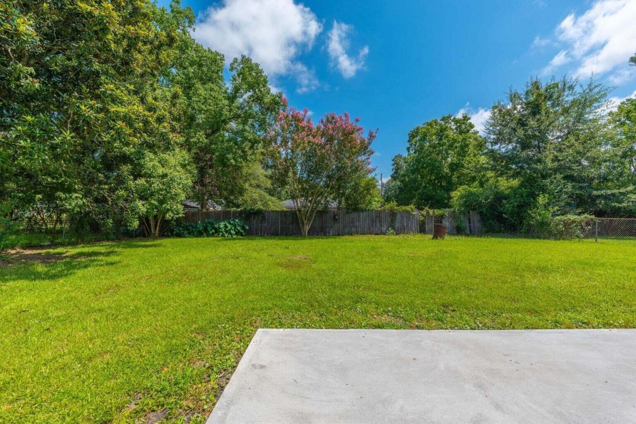 4428 Jenwood Street Photo 12