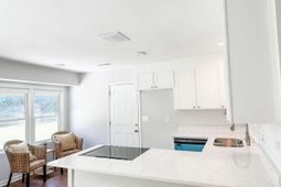 4428 Jenwood Street photo 4