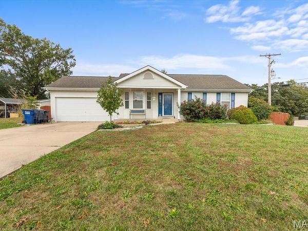 28 Aster Drive , Wright City, MO 63390