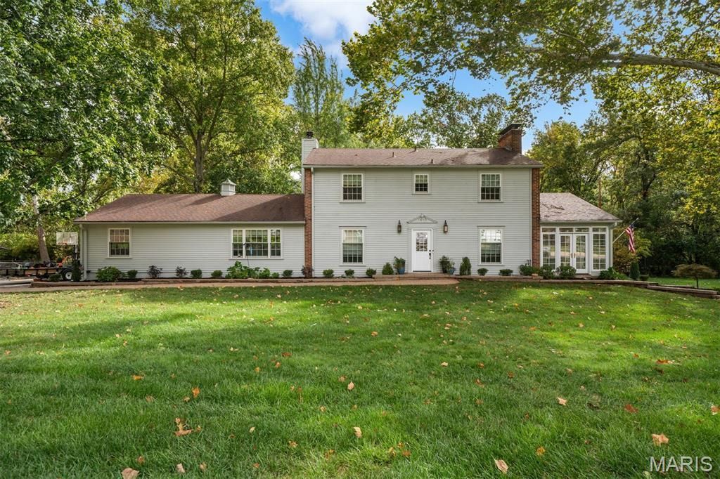 2 Ranch Lane, Des Peres, MO 63131 Main Photo
