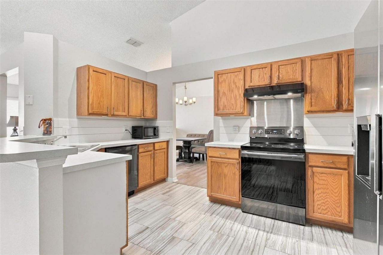 945 Clear Creek Circle , Clermont, FL 34714 Photo
