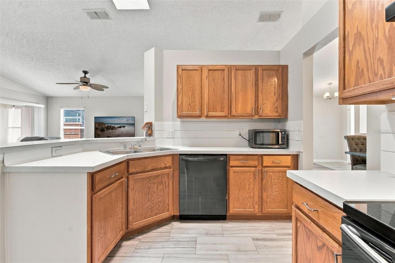 945 Clear Creek Circle , Clermont, FL 34714 Photo