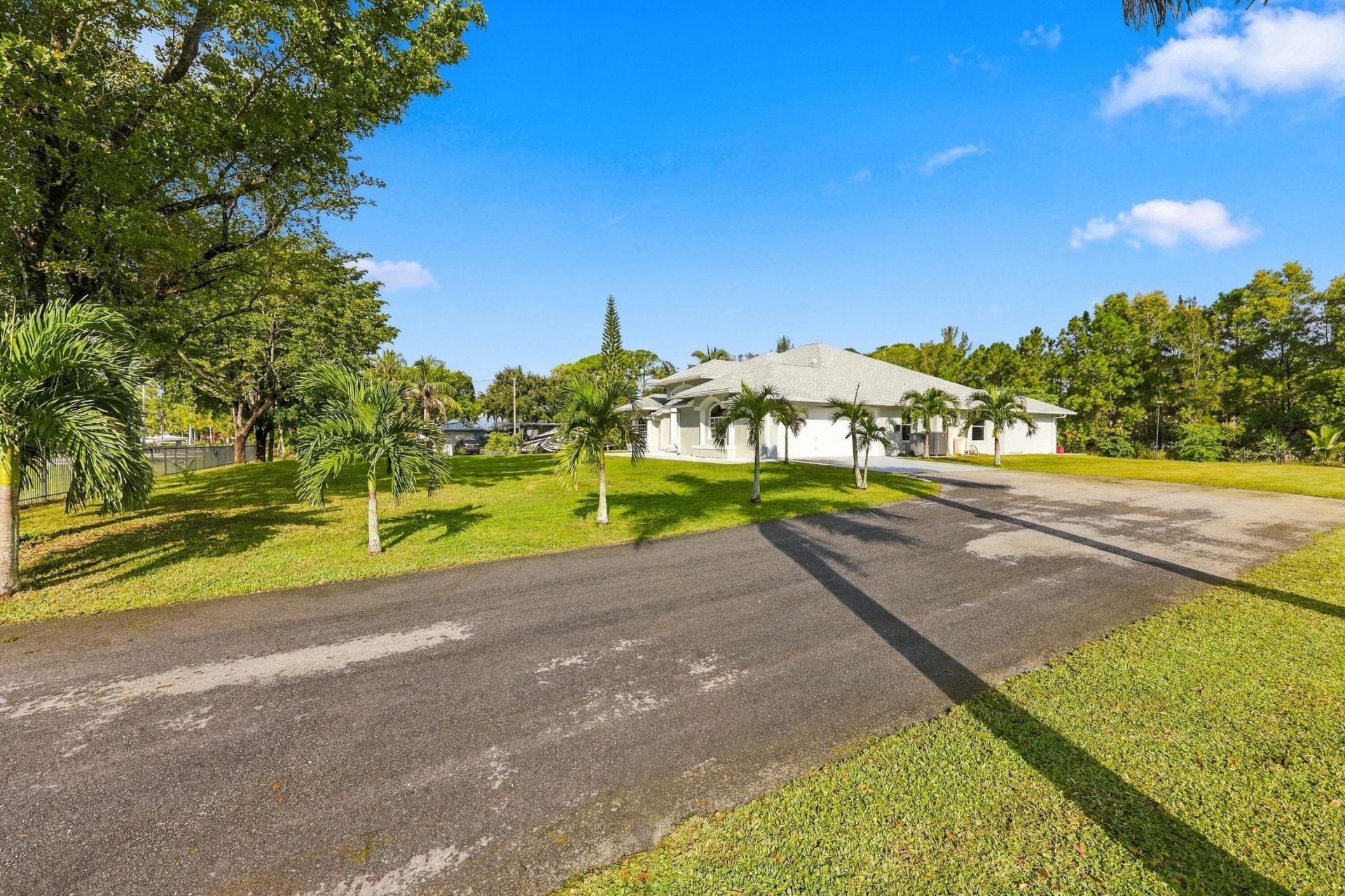 12711 71st Place N, The Acreage, FL 33412 Photo