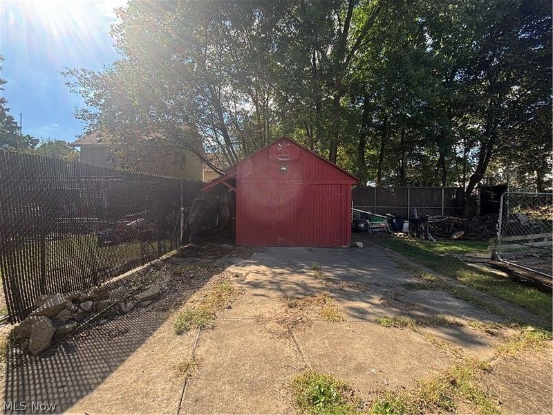 854 Keeney Street, Akron, OH 44310 Photo 5
