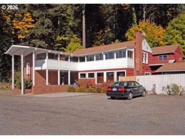 45441 MCKENZIE HWY, Leaburg, OR 97489