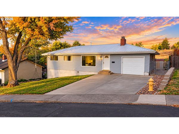 920 SW 33RD ST, Pendleton, OR 97801