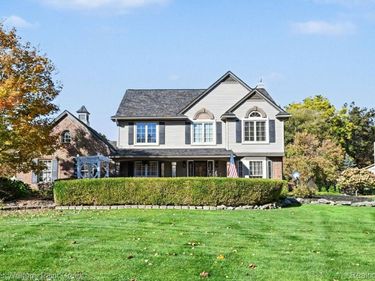 6112 Lake Waldon Drive, Independence Township, Mi 48346
