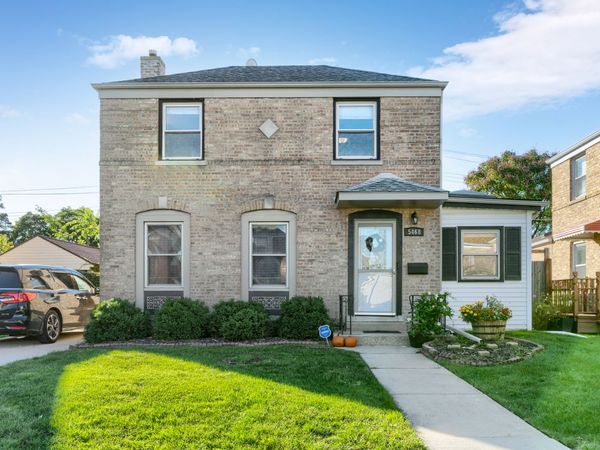 5468 N Octavia Avenue , Chicago, IL 60656