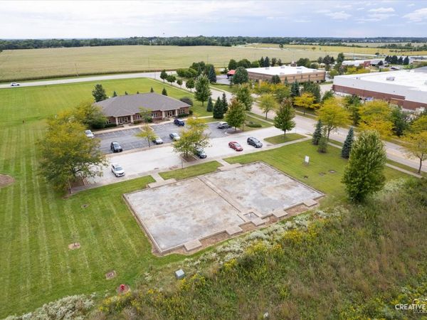 235 Capitol Drive, Sugar Grove, IL 60554