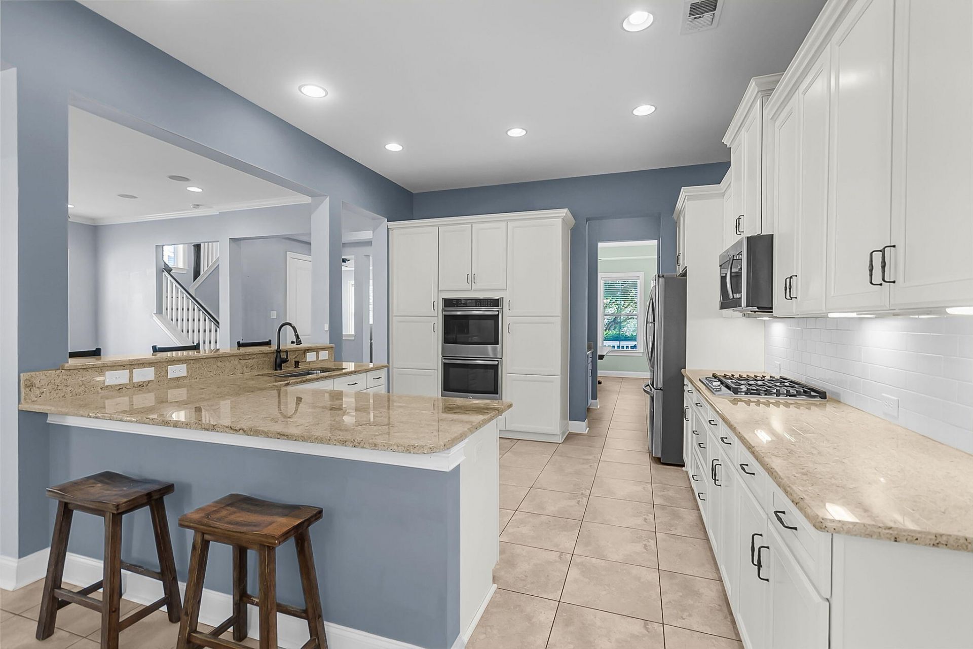 3664 Shutesbury Street Photo 10
