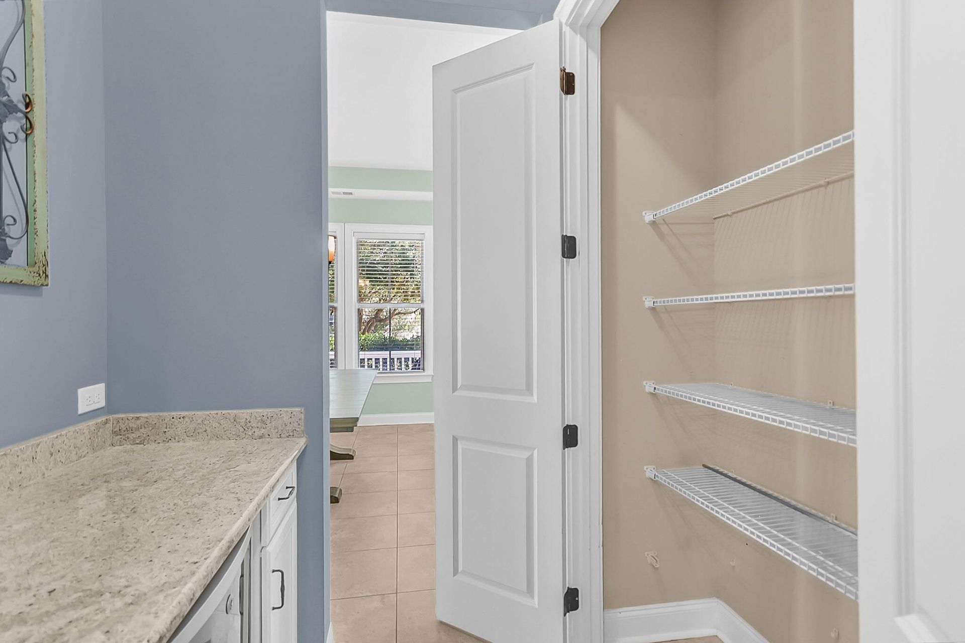 3664 Shutesbury Street Photo 16