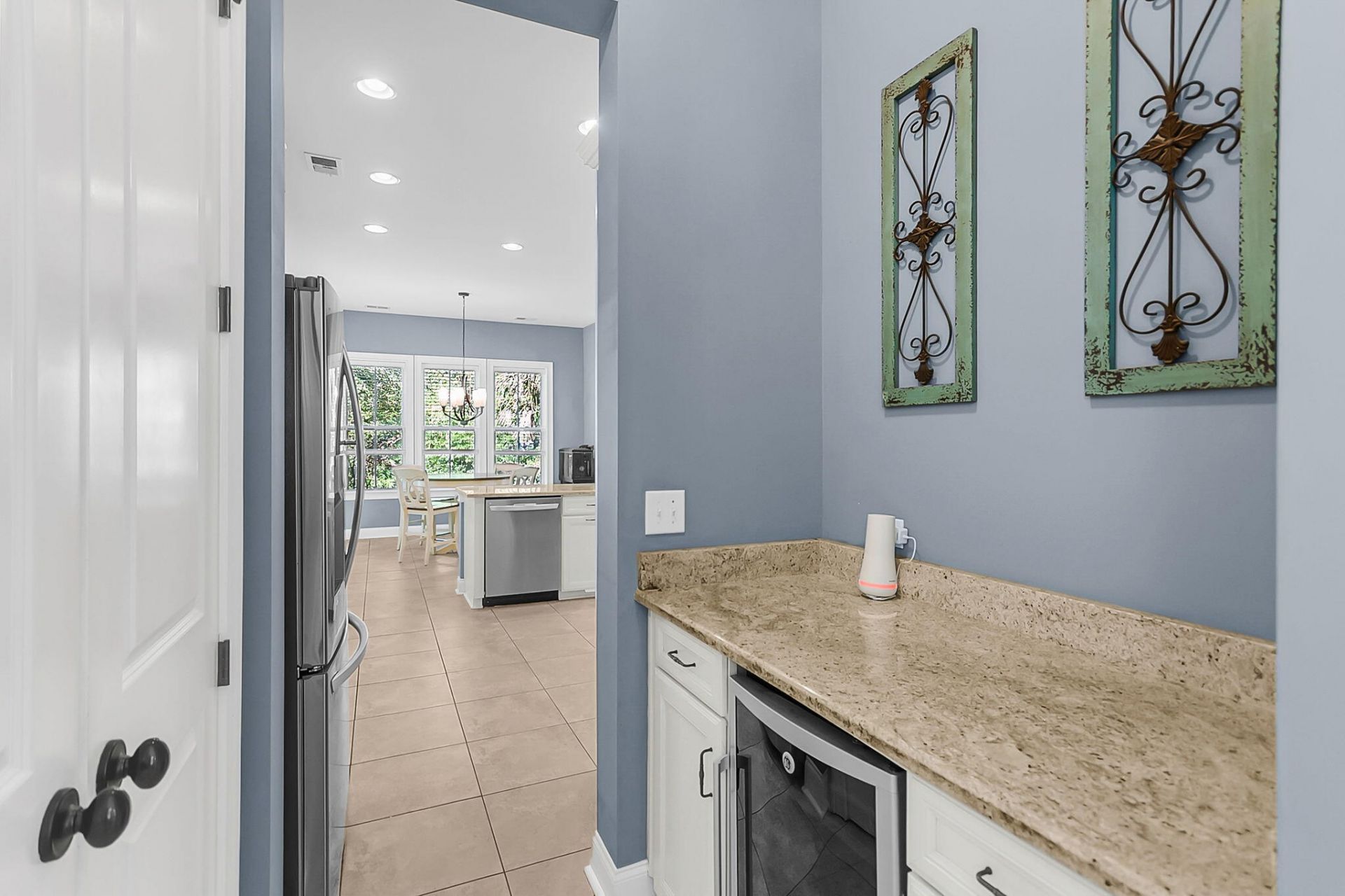 3664 Shutesbury Street Photo 17