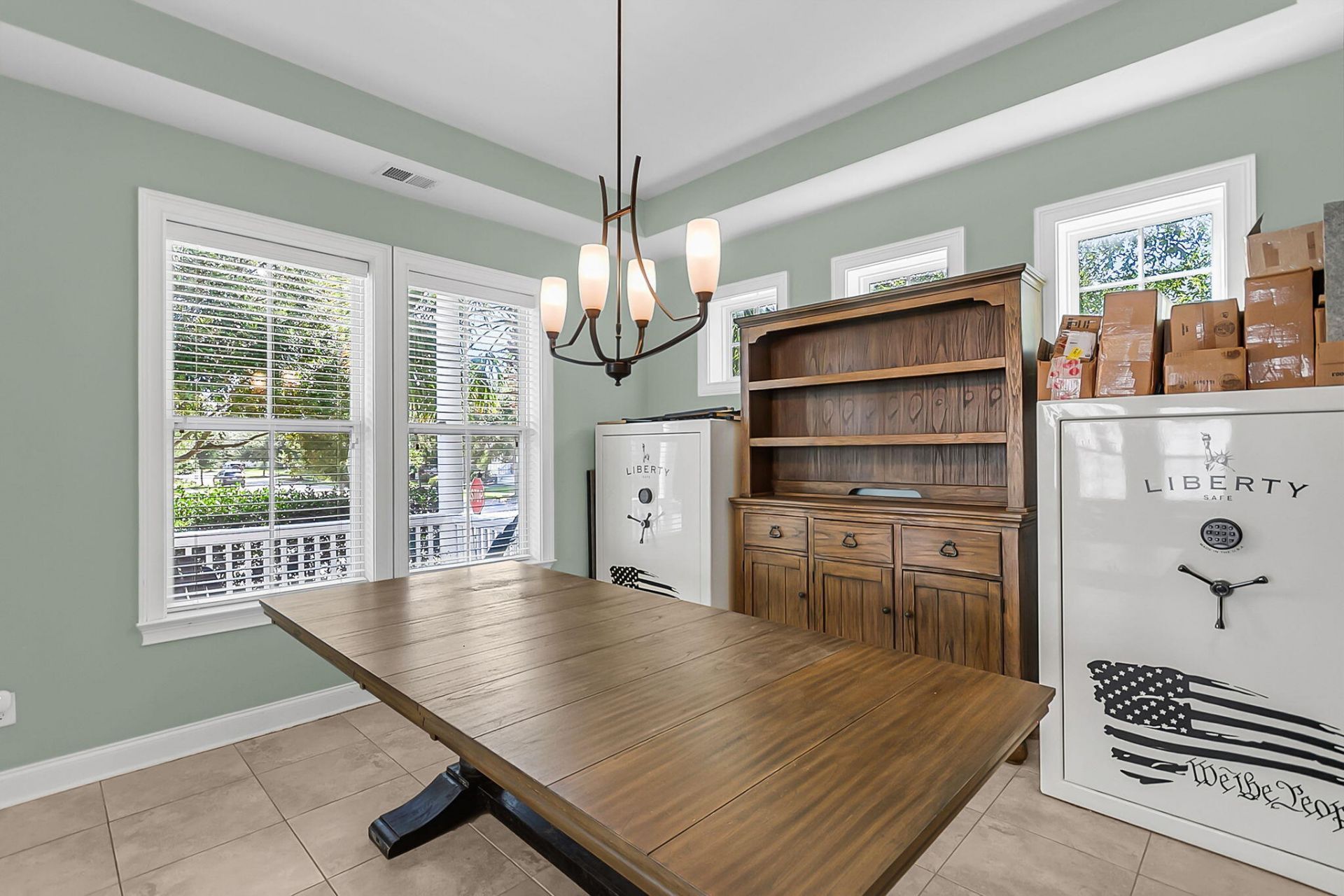 3664 Shutesbury Street Photo 23