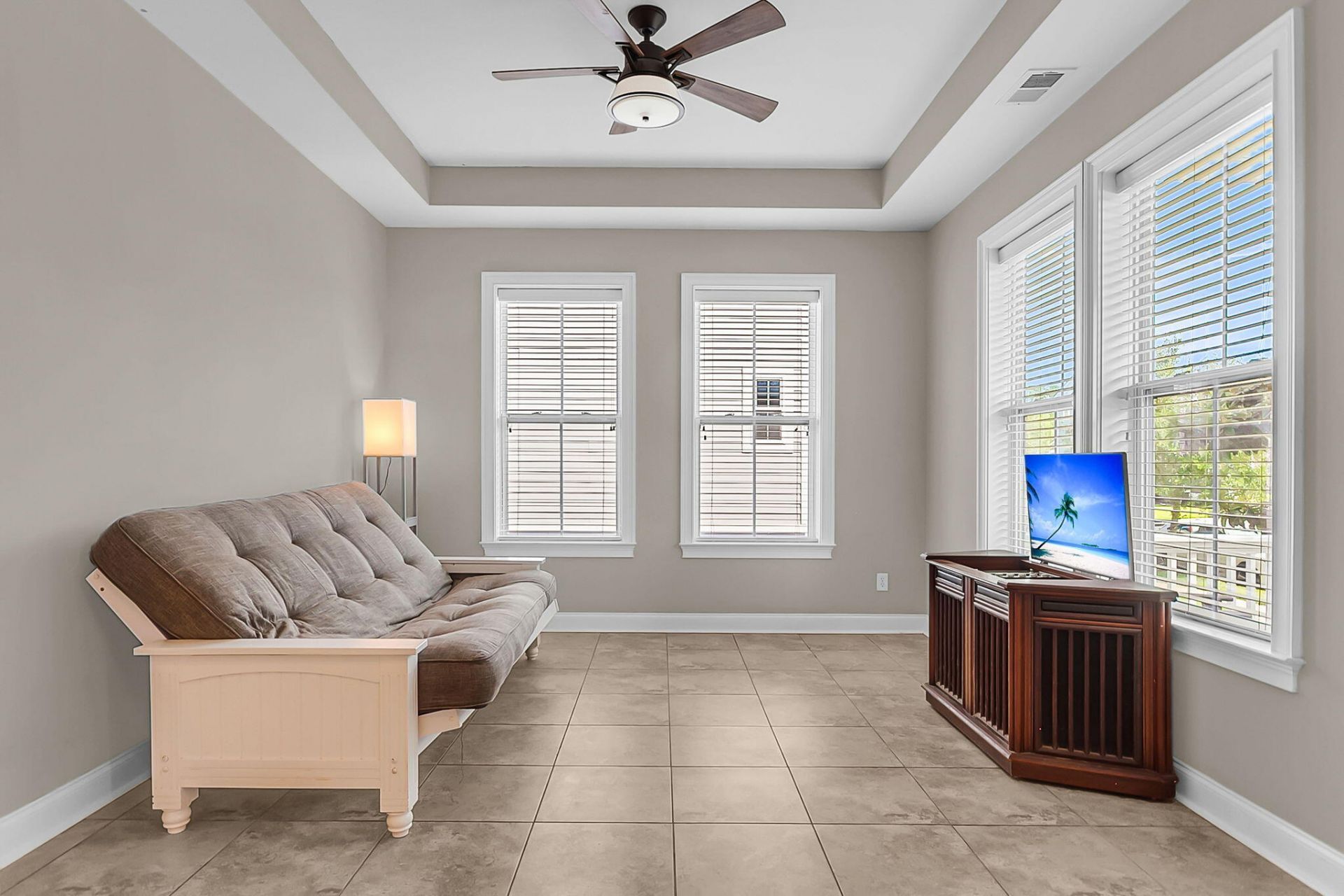 3664 Shutesbury Street Photo 26