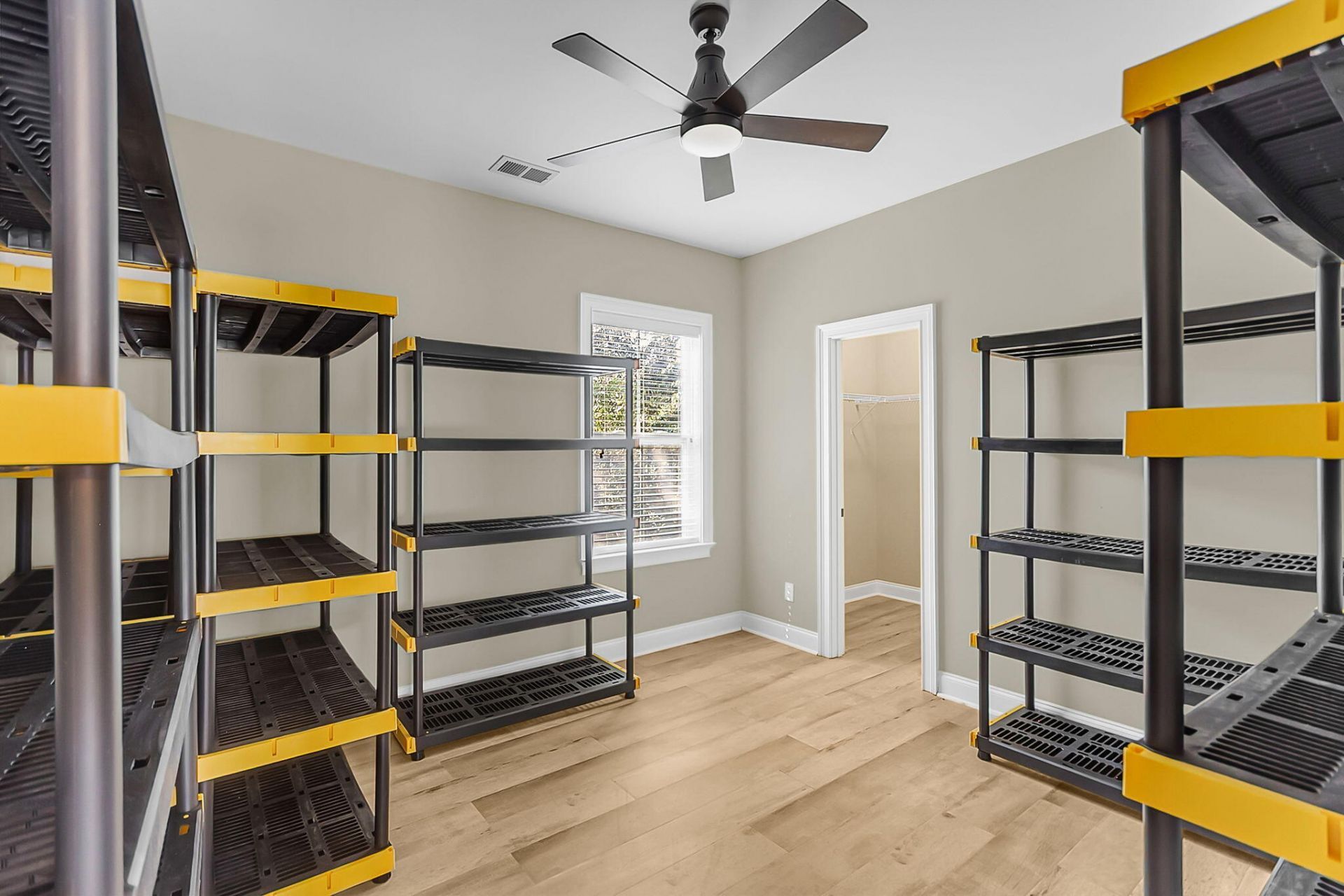 3664 Shutesbury Street Photo 45
