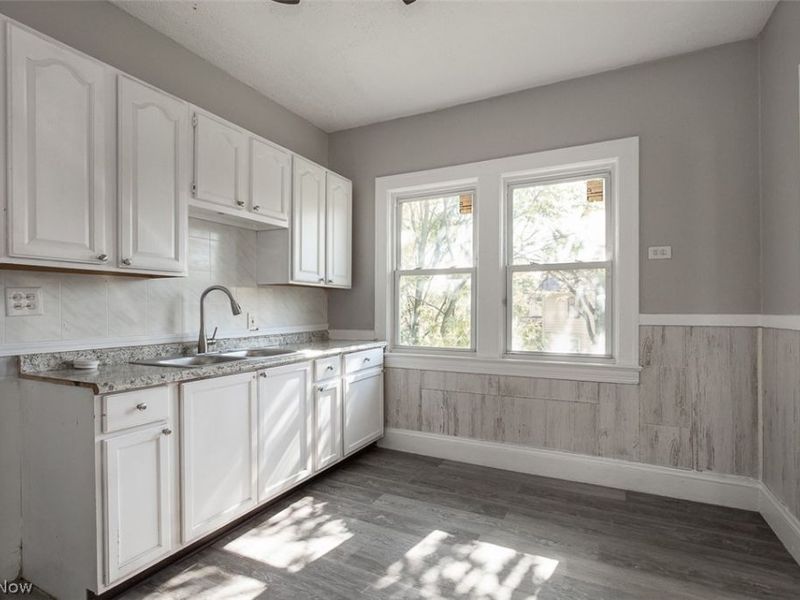 3247 E 117th Street, Cleveland, OH 44120 Photo 11