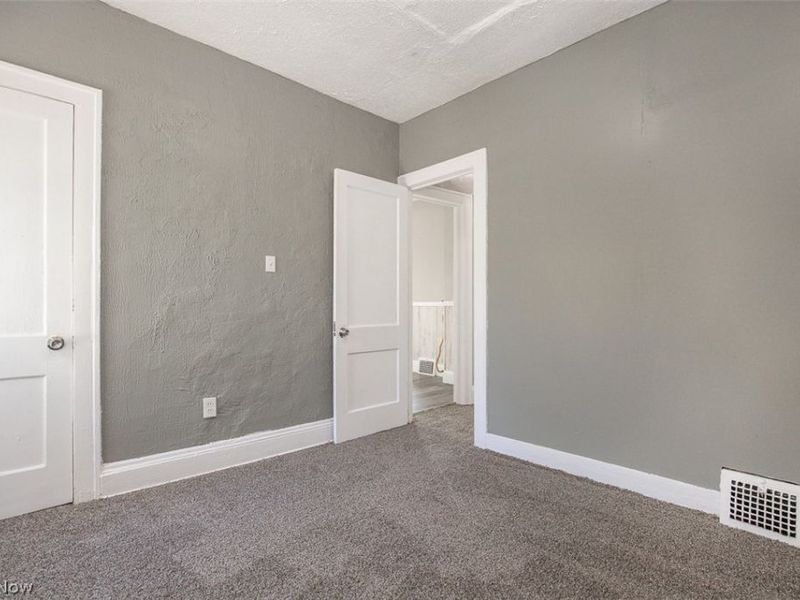 3247 E 117th Street, Cleveland, OH 44120 Photo 16
