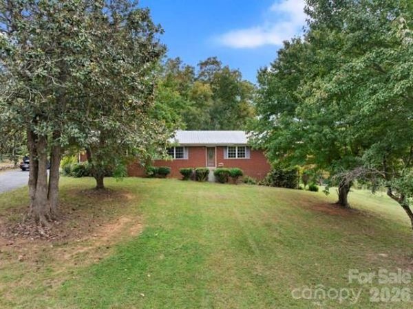 3410 Surratt Road , Denton, NC 27239