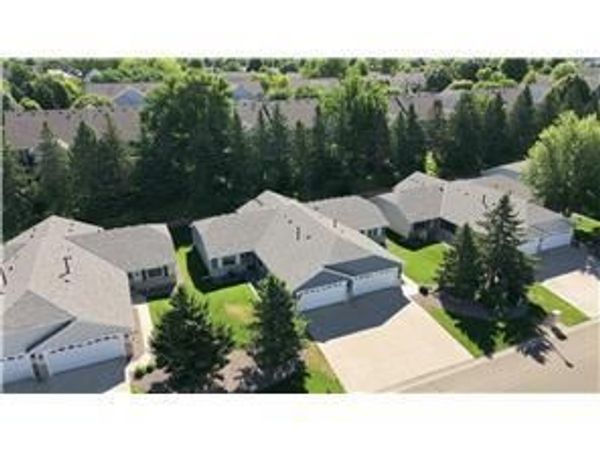 7590 Newbury Road, Woodbury, MN 55125