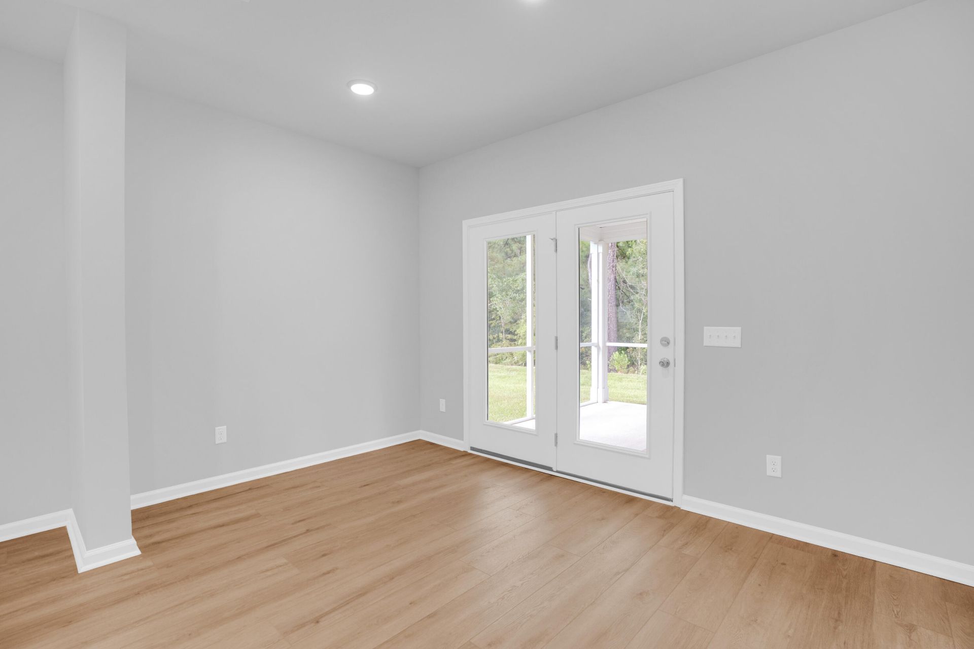 873 Meadowbrook Lane Photo 10